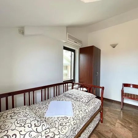 Mirjana * Budva