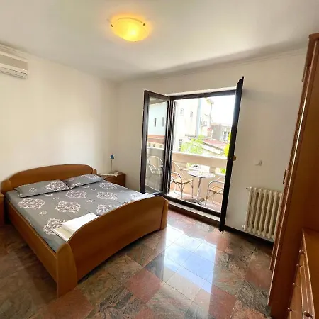 Mirjana * Budva